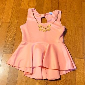 Cloudless tank blouse top with attached necklace and keyhole back. XL. Peach